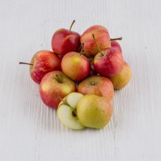 Яблочки садовые кисло-сладкие