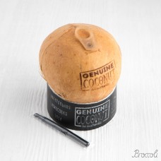 Кокос питьевой Organic с трубочкой, размер S, Genuine Coconut