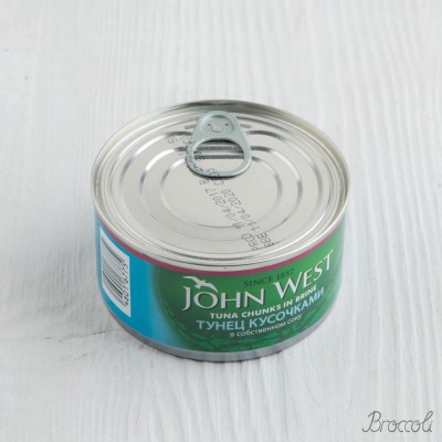 Тунец кусочками в собственном соку, John West, 185г
