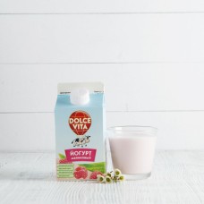Йогурт с малиновым сиропом 2,5% Dolce Vita, 450г