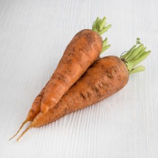 Морковь молодая с черешками