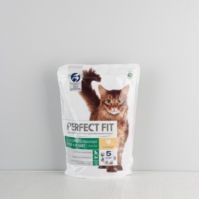Корм сухой Perfect Fit для стерилизованных кошек, с курицей, 1,2кг