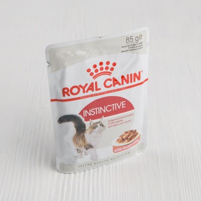 Корм Royal Canin Instinctive для кошек, кусочки в соусе со вкусом мяса и рыбы, 85г